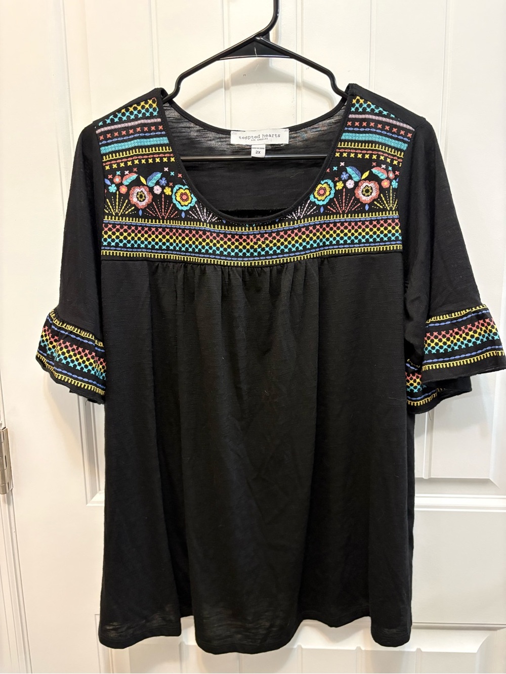 Tempted Hearts Black Tunic with Multicolor Embroidered Yoke. Size 2X.